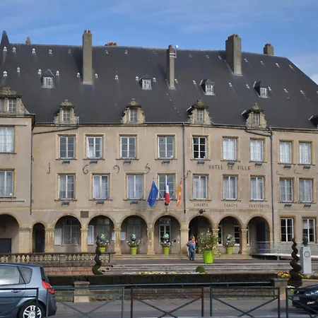 En Centre Pietonnier Proche De La Gare *