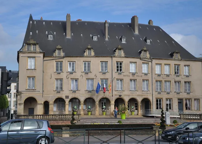 En Centre Pietonnier Proche De La Gare *